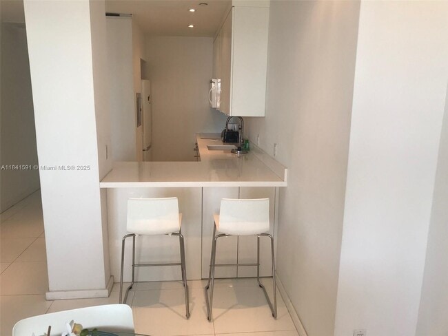 Photo - 100 Lincoln Rd Unidad 1601