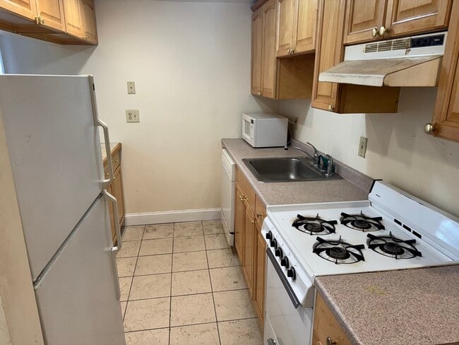 Photo - 114 Magazine St Unit 2