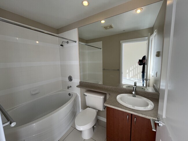 Photo - 9266 University Crescent