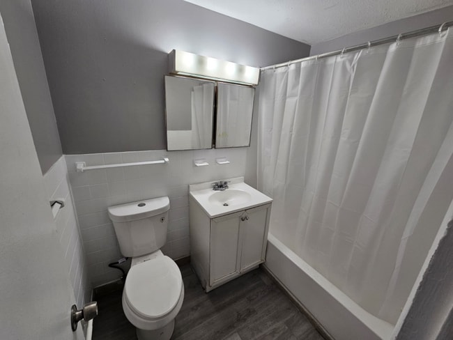 Photo - 13540 Superior Rd Unit 102