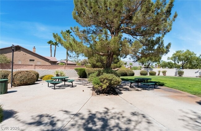 Photo - 8701 Butterchurn Ave