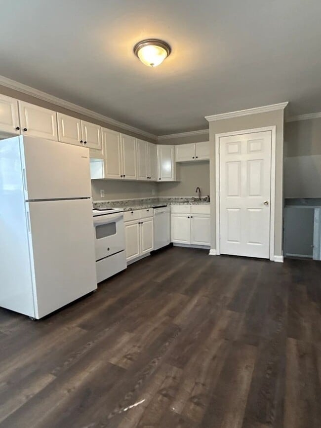 Photo - 4 Bed 2 Bath in Atlanta!