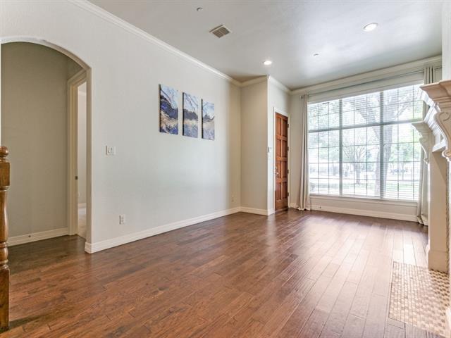 Photo - 820 Lake Vista Pl