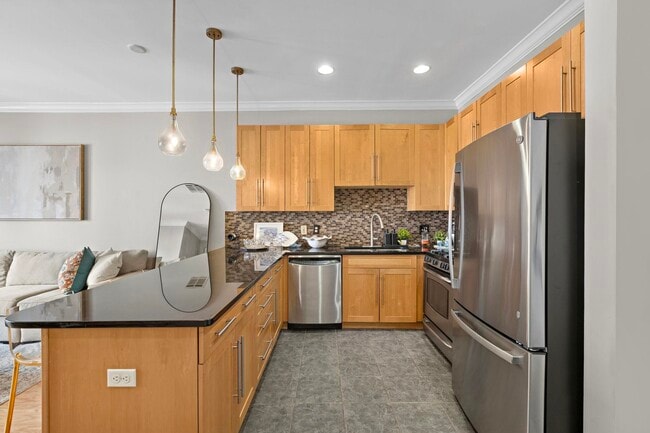 Photo - 1200 Grand St Unit 423