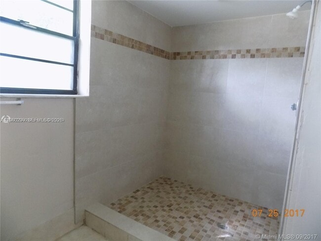 Photo - 2191 Bayberry Dr