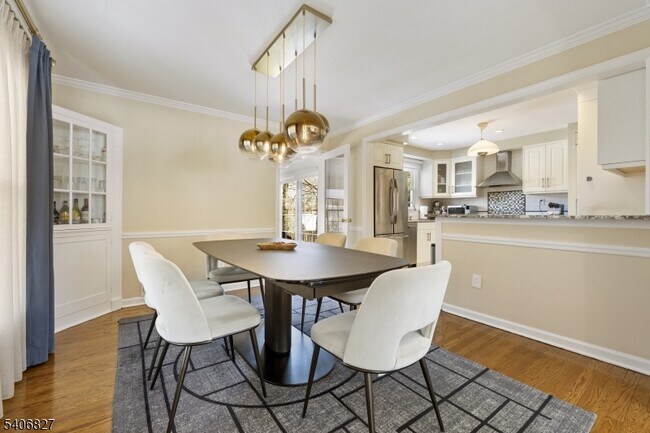 Photo - 23 Victor Ave