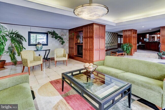 Photo - 922 24th St NW Unidad 711