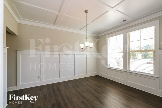 Photo - 325 Stonecreek Pkwy