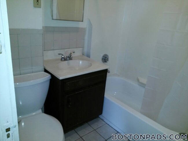 Photo - 124 Berkshire St Unit 5