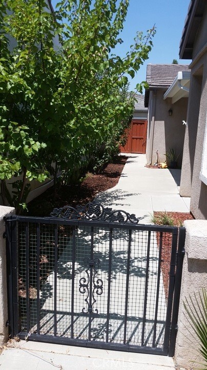 Photo - 255 Firestone Ln