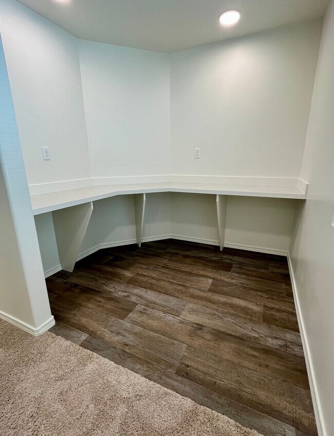 Photo - Corner Townhome!