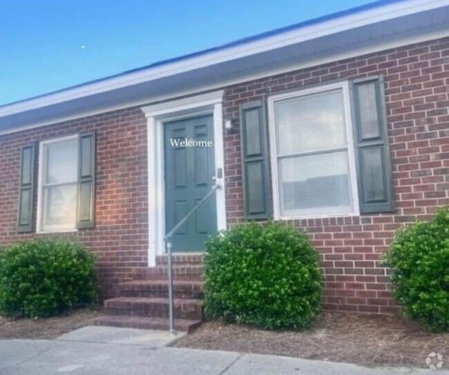 Building Photo - 230 Lanier Dr Rental
