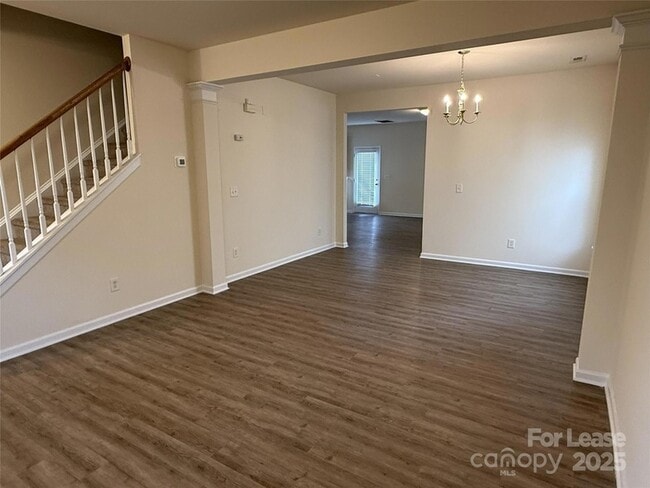 Photo - 1420 Ladora Dr