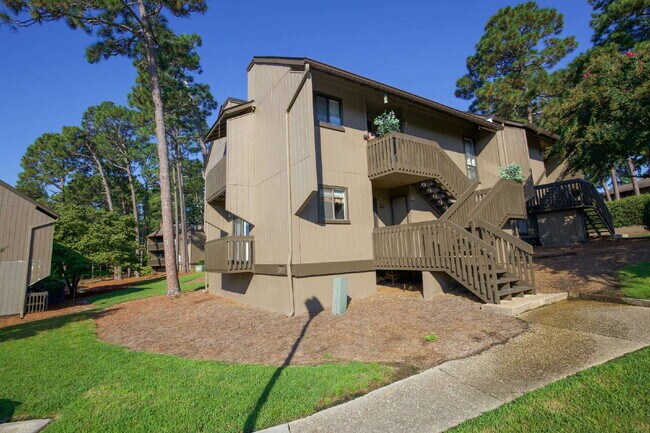 FULLY FURNISHED 2-Bed, 2-Bath Condo in Pinehurst