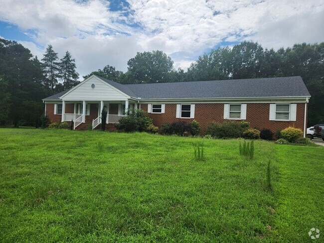 Building Photo - Chesterfield-Winterpock Area- Custom 3 Bed... Rental