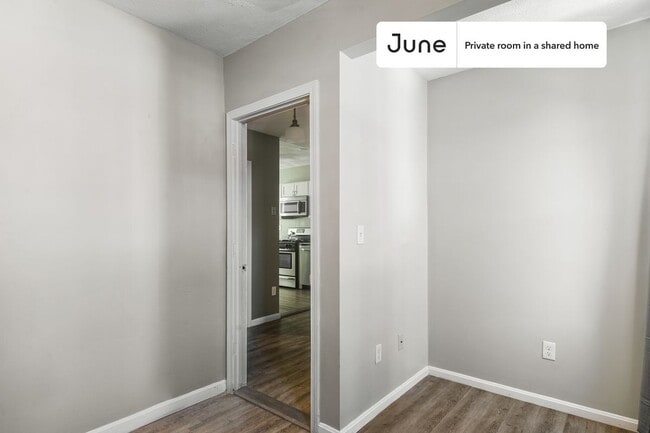 Photo - Room in Shared 3 bed/1 bath home Unit A