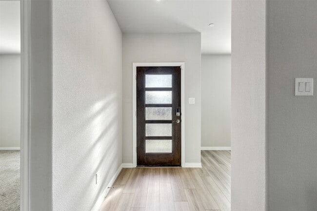 Photo - 208 Olympus St