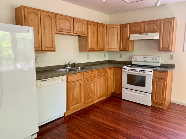 1315 US-1 Apartment Unit 2c - Prospect, ME | ForRent.com