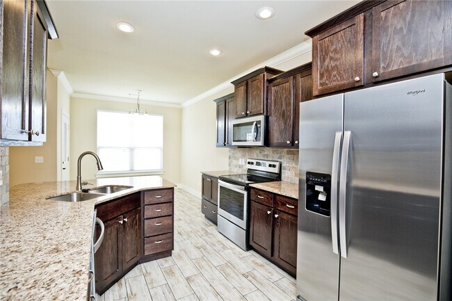 Photo - 108 Alder St