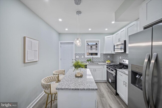 Photo - 328 S Macon St.