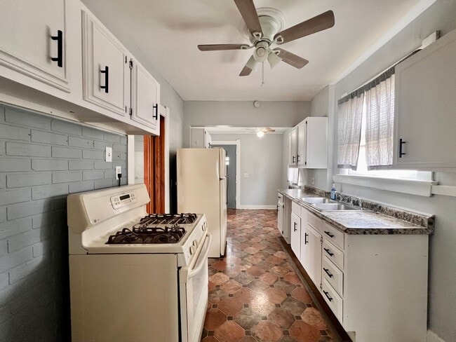 Photo - 4875 292nd St Unit #1