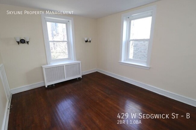 Photo - 429 W Sedgwick St Unit B