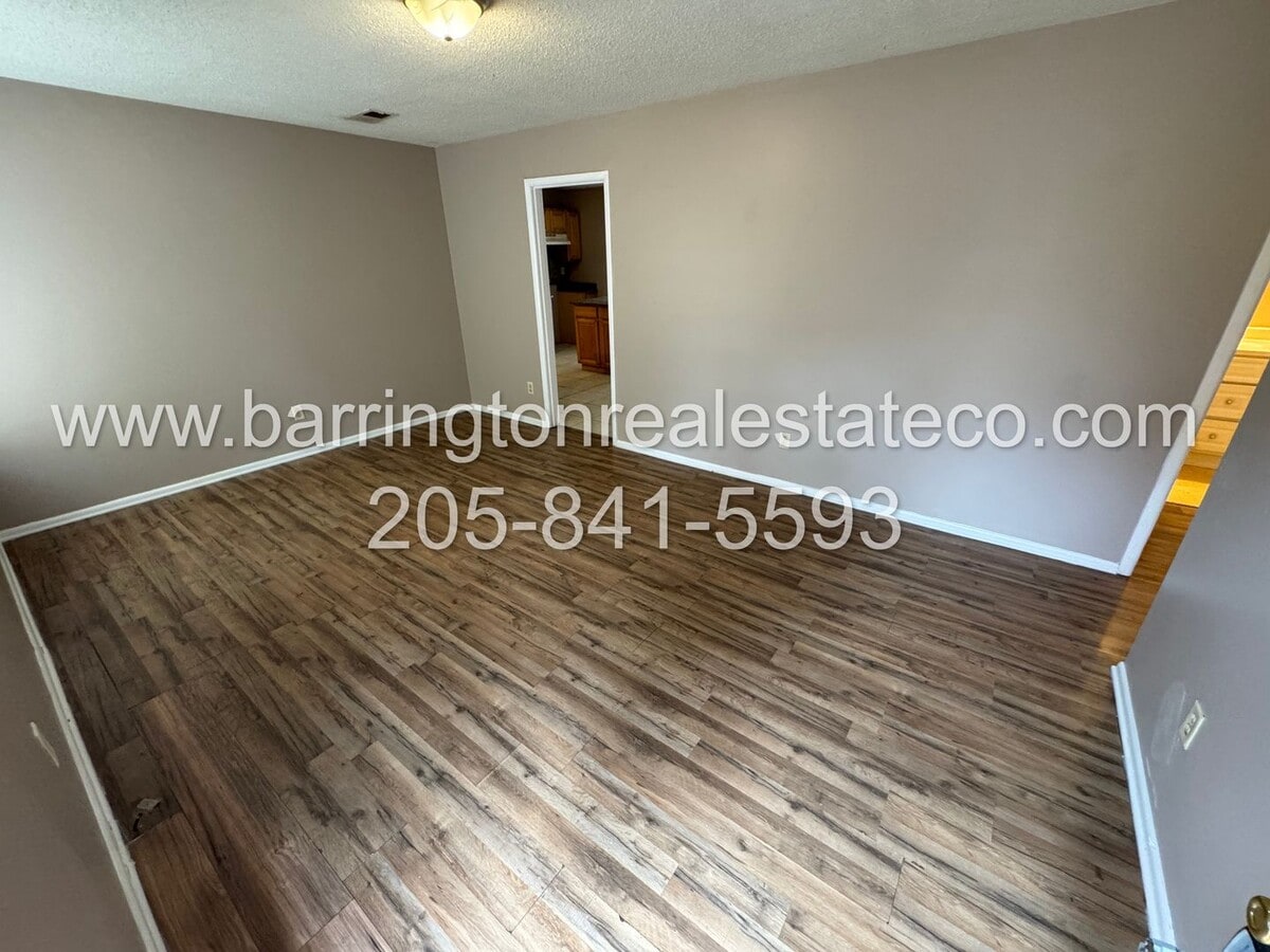 Photo - 4954 Karen Ln