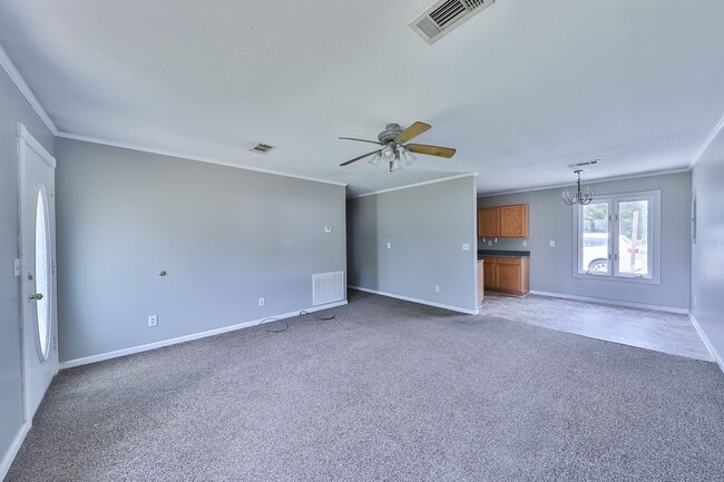 Photo - Desirable 4 Bed, 2 Bath House in Martin, TN!