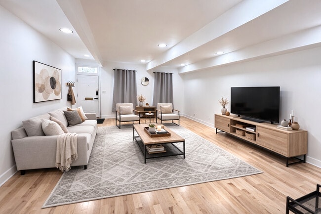 Photo - 1945 W Thomas St Unit 1