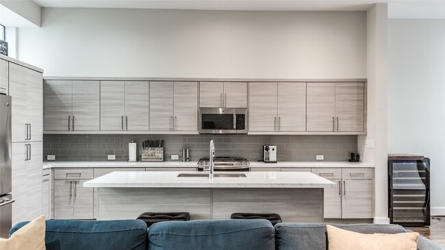 Photo - 1004 California St Unit 402