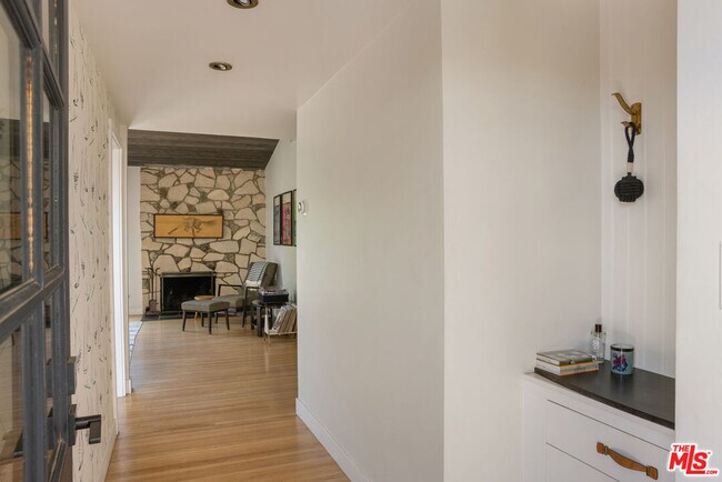 Photo - 2611 Range Rd