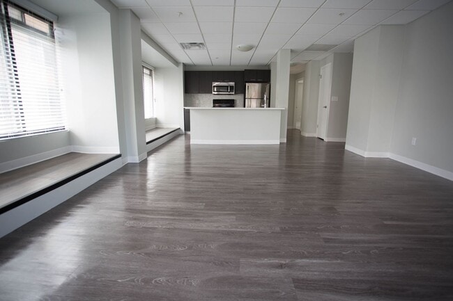 Photo - Park Plaza on the Grid