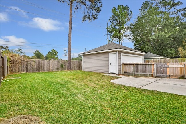 Photo - 19106 Spruce Bough Ln