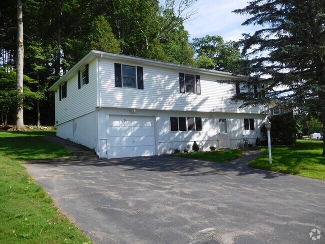 Building Photo - 75 Ripley Ave Rental
