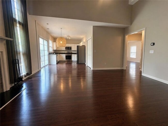 Photo - 2584 Alvecot Cir SE