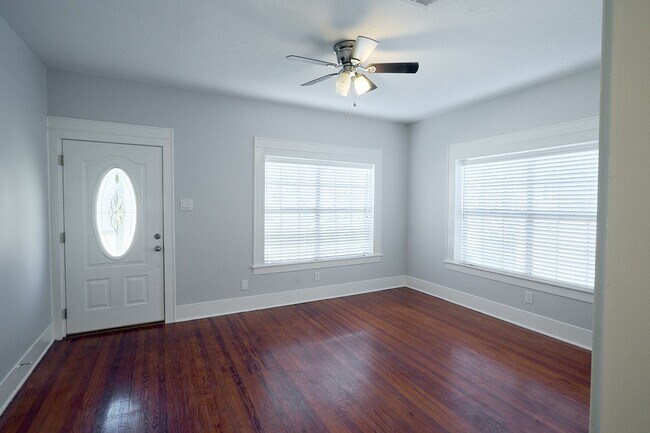 Photo - 418 Euclid St