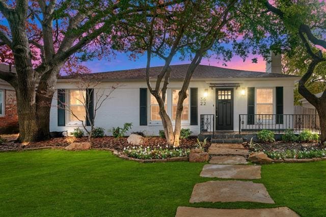 Photo - 3622 S Versailles Ave Casa