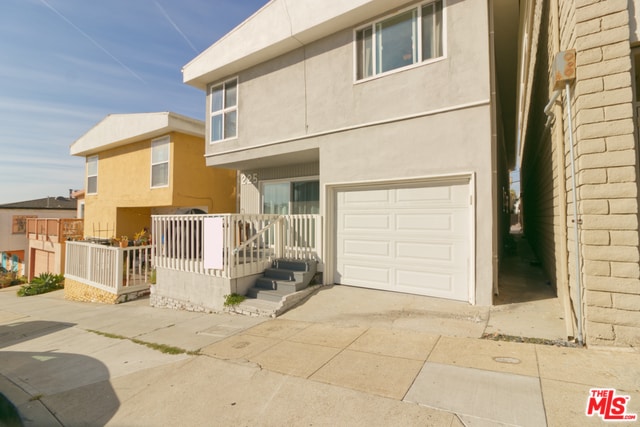 Photo - 225 Rosecrans Ave