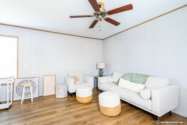 Photo - 160 Forrest Ave