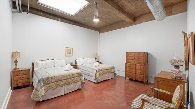 Building Photo - 222 Losoya St Unit 202