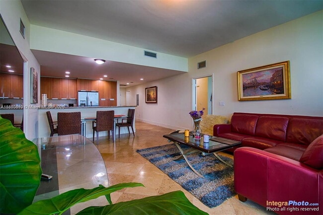 Photo - 7901 Hispanola Ave Unidad 1409