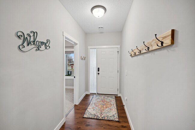 Photo - 7356 Kalland Cir NE