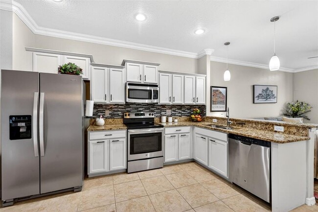 Photo - 2713 Lantern Hill Ave