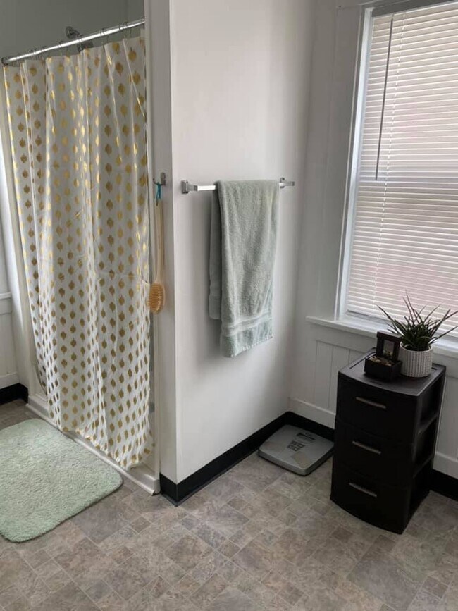 Photo - 908 N Harrison St