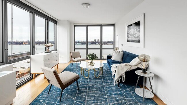 606 W 57th St Unit 327