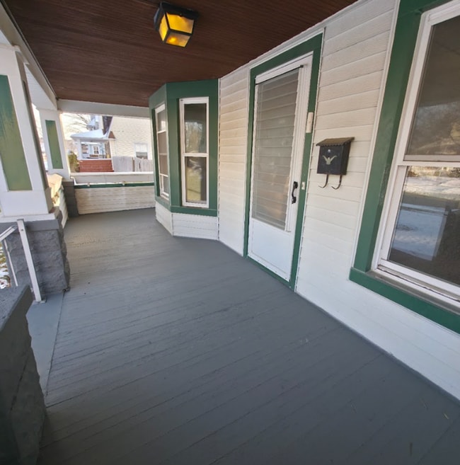 Photo - 1378 E 187th St Unit Downstairs