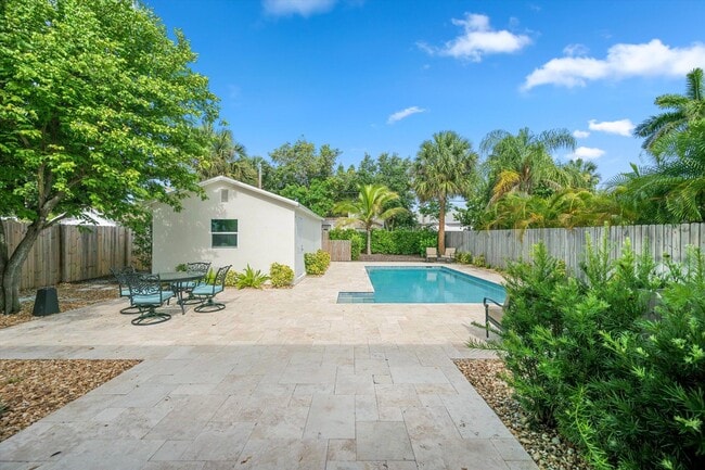 Photo - 611 N Palmway