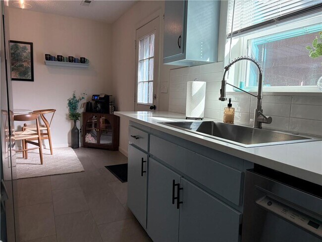 Photo - 2630 Kantz Dr