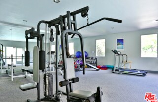 Photo - 2222 Beachwood Dr