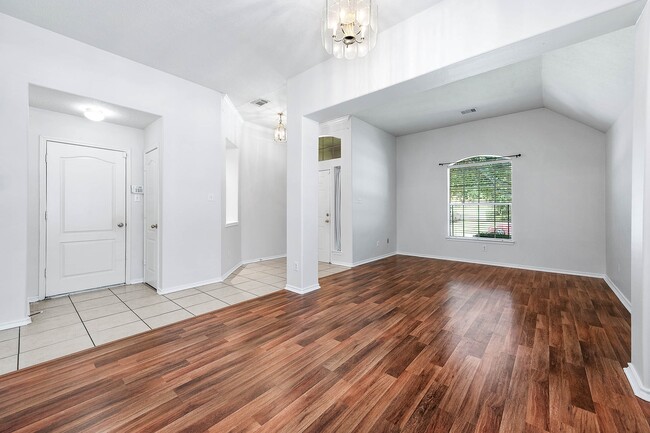 Building Photo - 3347 Pebble Beach Ln